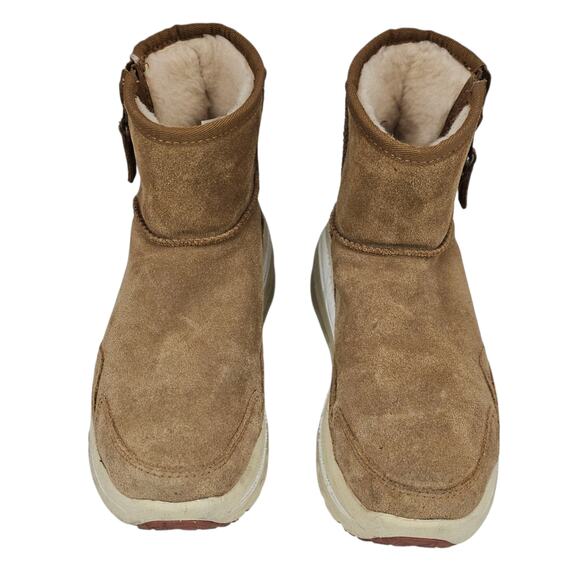 UGG Boots Mens Size 8 Tan CA805 Classic Weather Suede Waterproof Snow Unisex